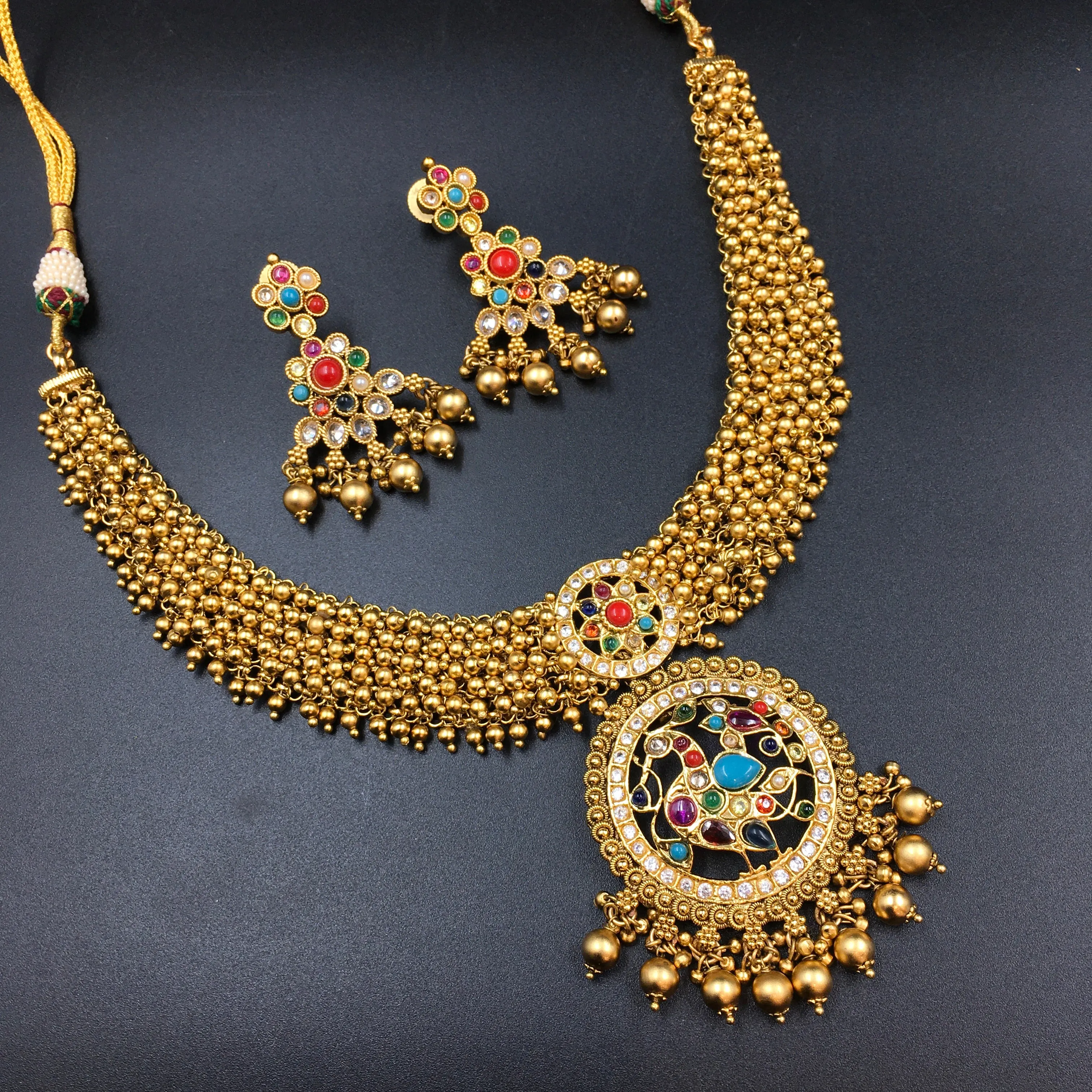 Round Neck Antique Necklace Set 3617-28