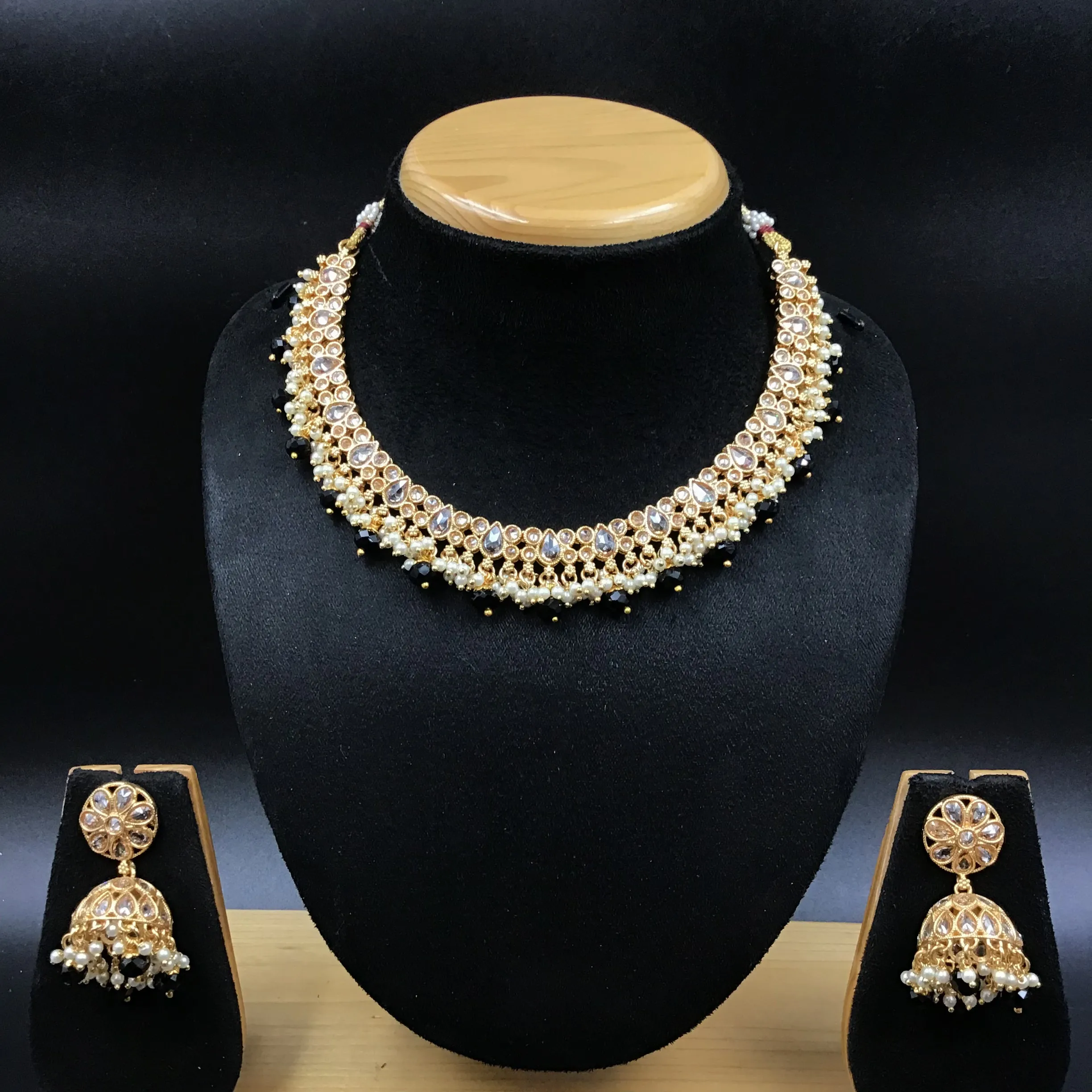 Round Neck Gold Look Necklace Set 4621-33