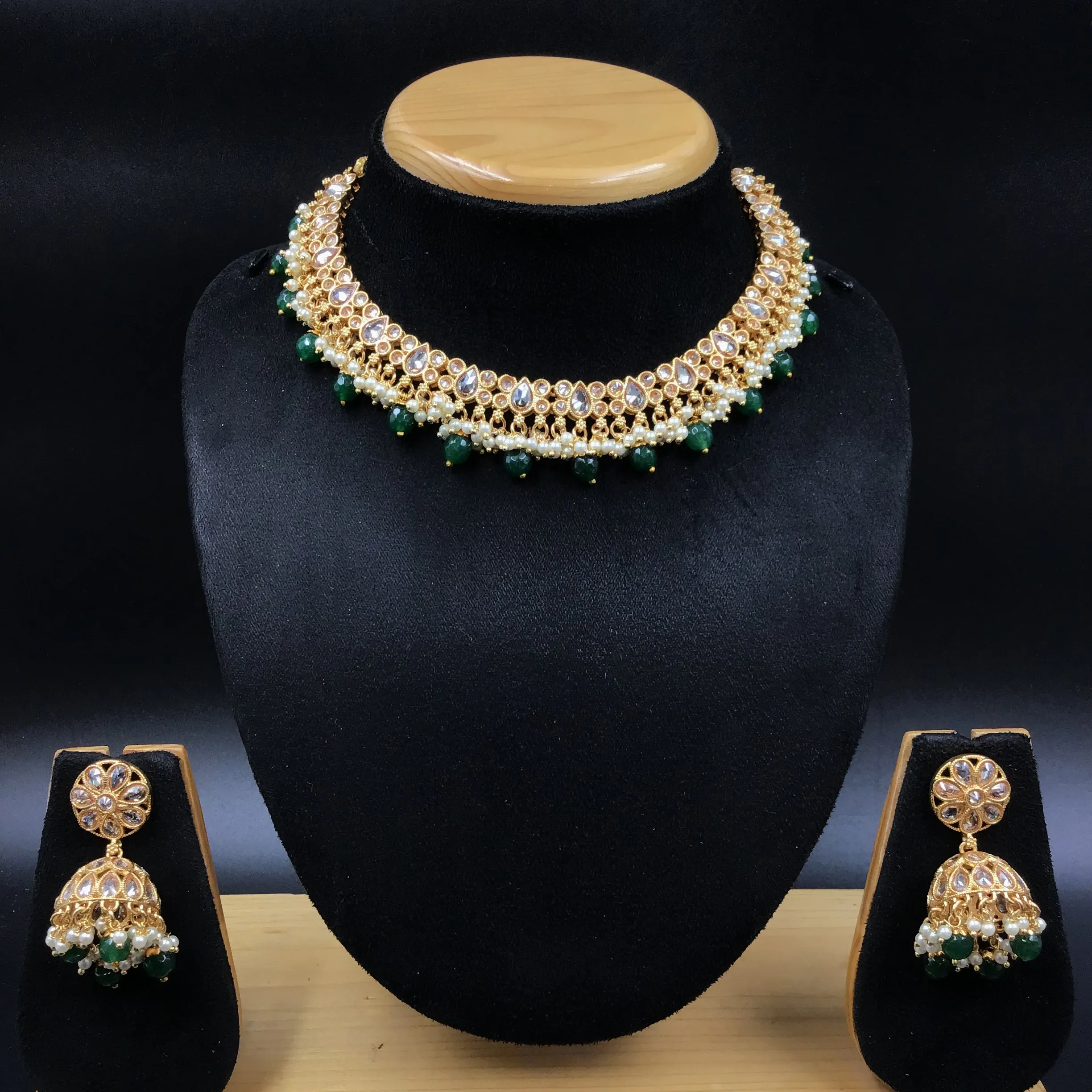 Round Neck Gold Look Necklace Set 4621-33