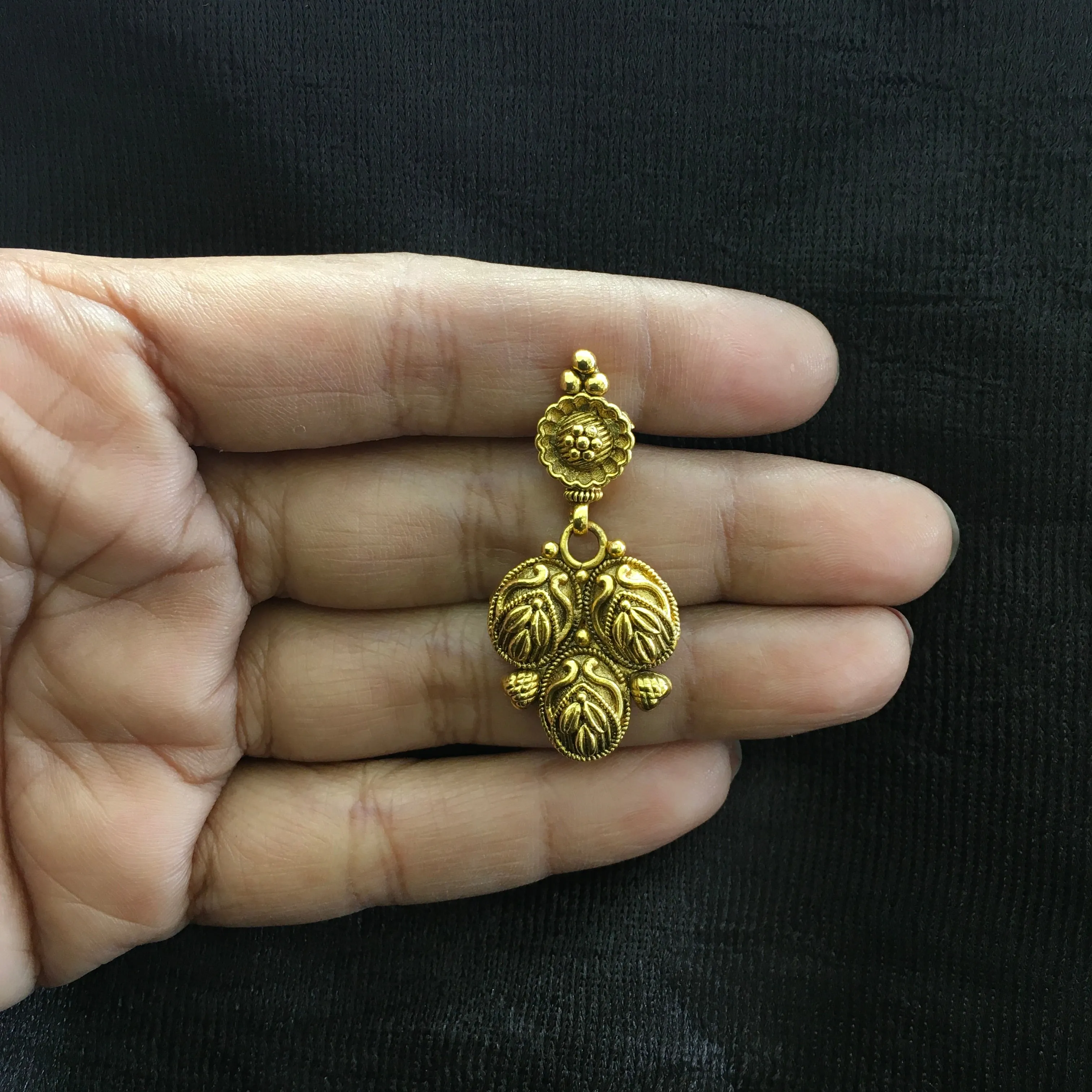 Round Neck Gold Look Necklace Set 4657-33